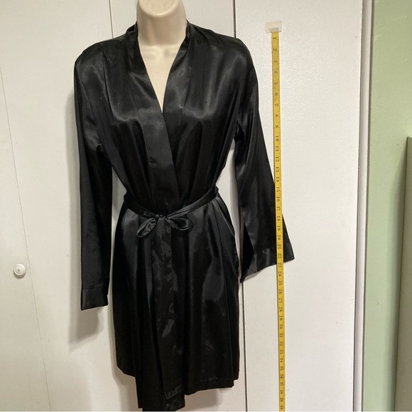 MORGAN TAYLOR Intimates Satin Belted Black Robe Womens Small Medium - Picture 3 of 15